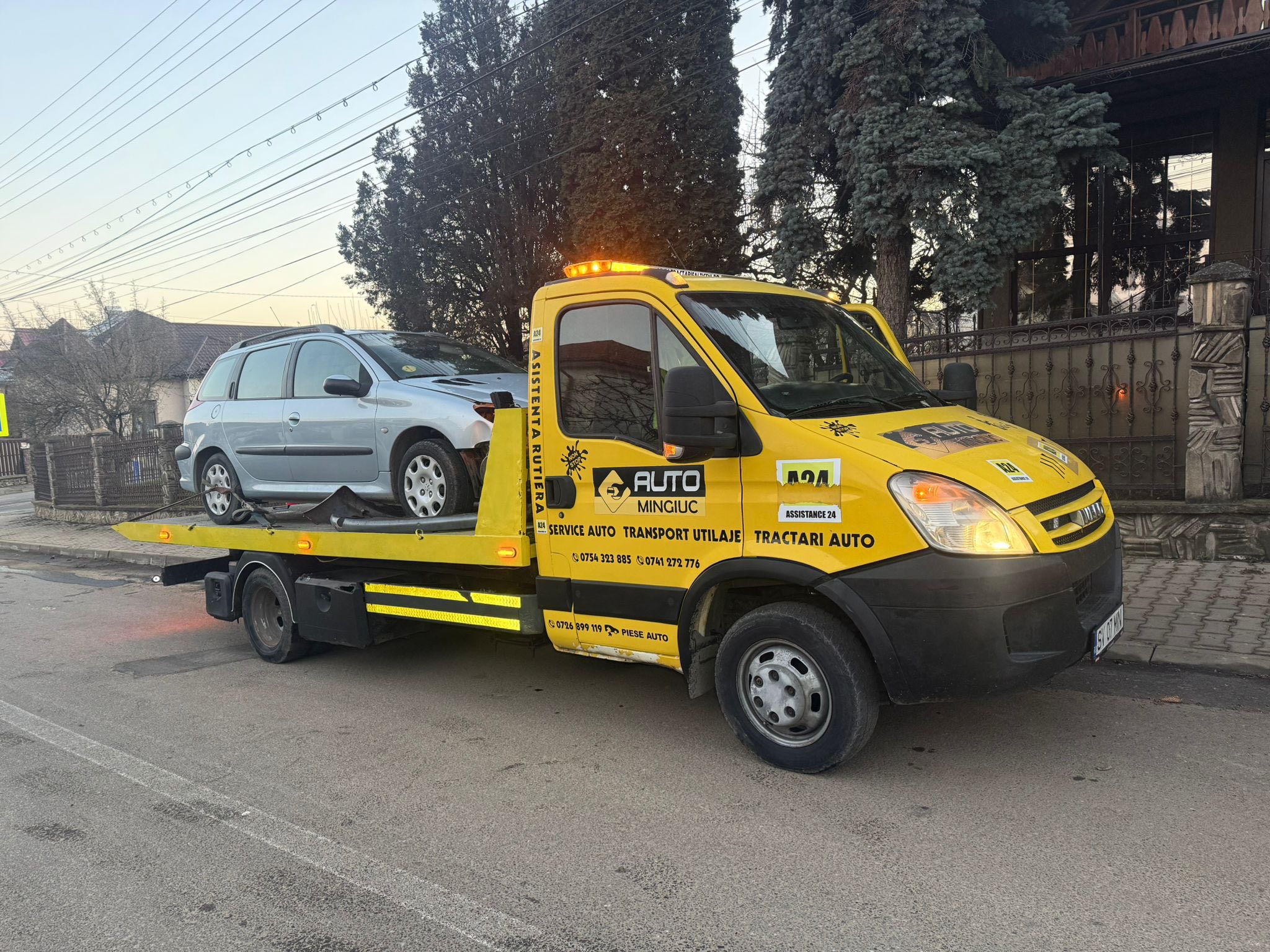 Galerie Tractari Falticeni